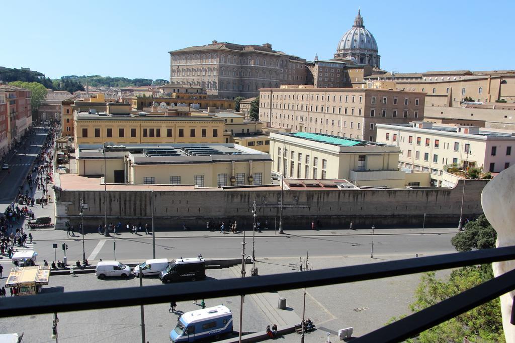 La Rosa Del Vaticano Luxury Apartment Рим Екстериор снимка
