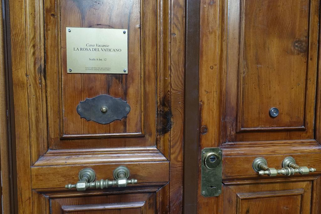 La Rosa Del Vaticano Luxury Apartment Рим Екстериор снимка